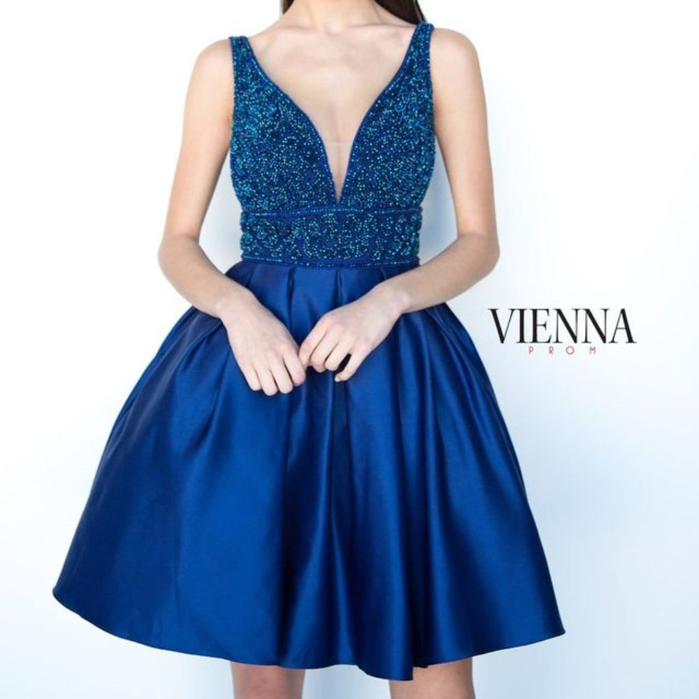 Vienna Prom Navy Short Gown